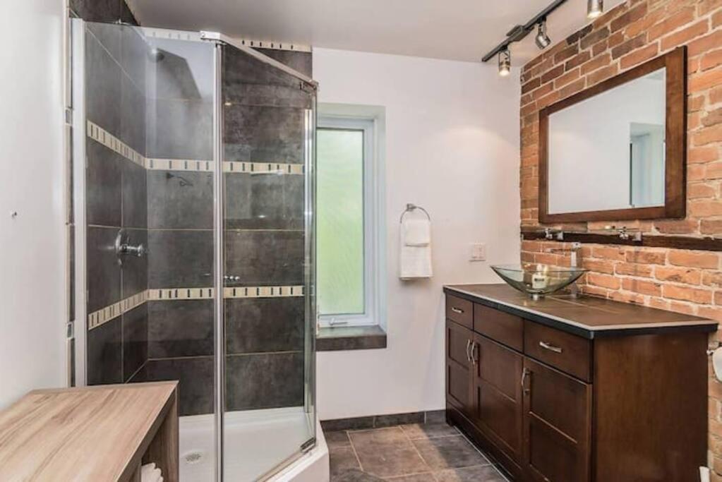 North House - Mtl Artist Loft - Champs Apartment Montreal Ngoại thất bức ảnh