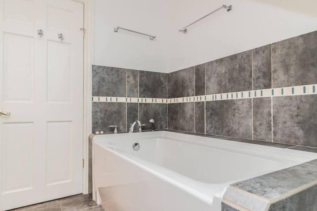 North House - Mtl Artist Loft - Champs Apartment Montreal Ngoại thất bức ảnh